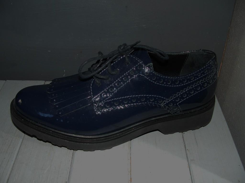 Lina Locchi veterschoenen maat 37 als nieuw, donkerblauw, Schoenen met lage hakken, Lina Locchi, Blauw, Ophalen of Verzenden
