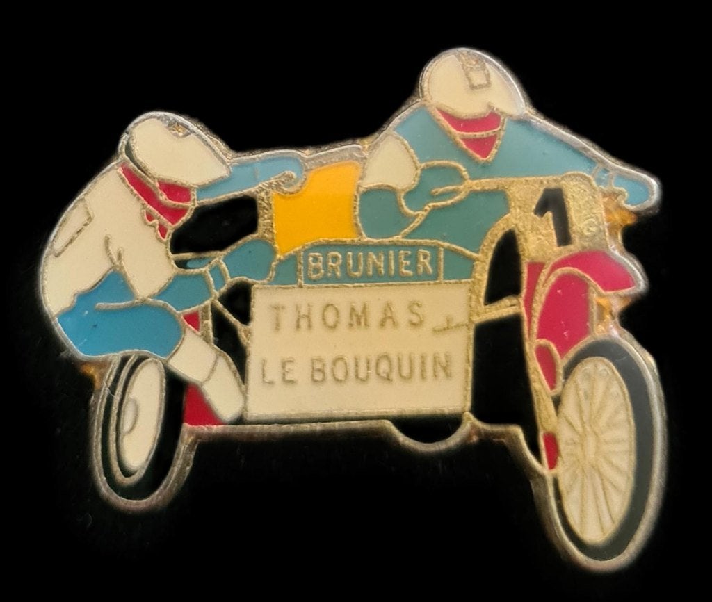 Motor met zijspan pin- Brunier-Thomas Le Bouquin, Verzenden, Nieuw, Sport, Speldje of Pin