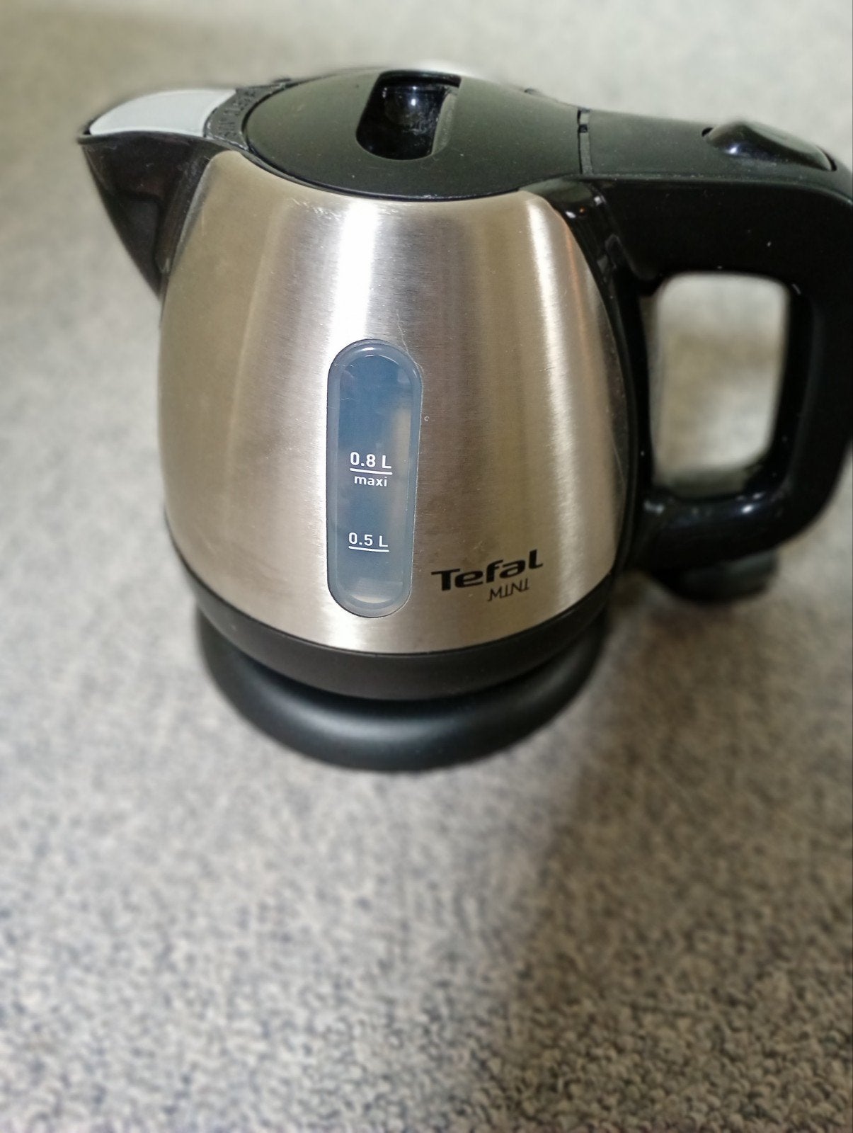 Tefal Mini Waterkoker - Compact en Handig, Minder dan 1 liter, Ophalen, Zo goed als nieuw, Draadloos