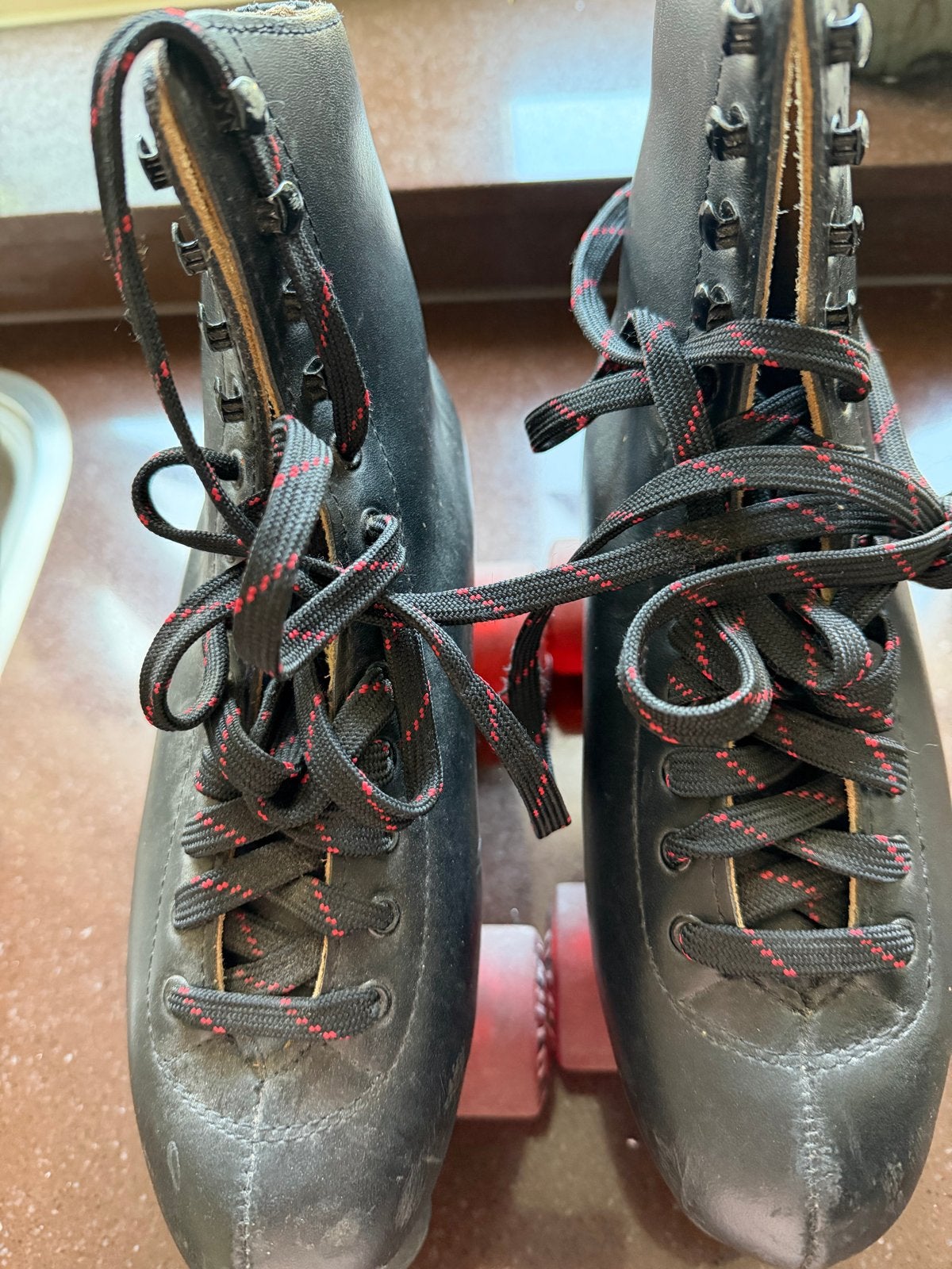 OTRS Roller Skates - Zwart met rode wielen, Ophalen of Verzenden, Gebruikt, Dames