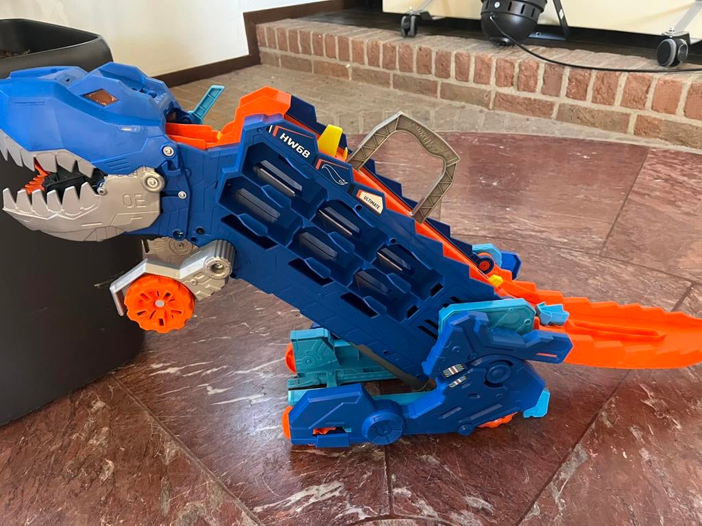 Hot wheels - dino, Ophalen, Zo goed als nieuw