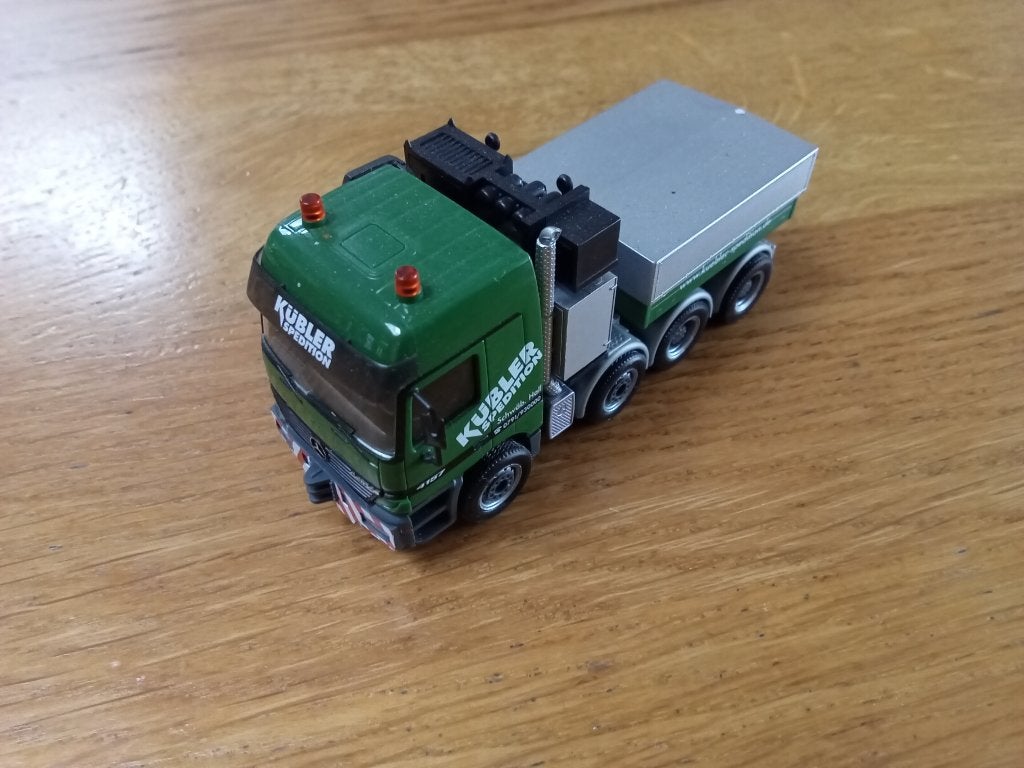 Herpa zwaar transport trekker Mercedes Actros MP1 (1), Ophalen of Verzenden, Zo goed als nieuw, Bus of Vrachtwagen, Herpa
