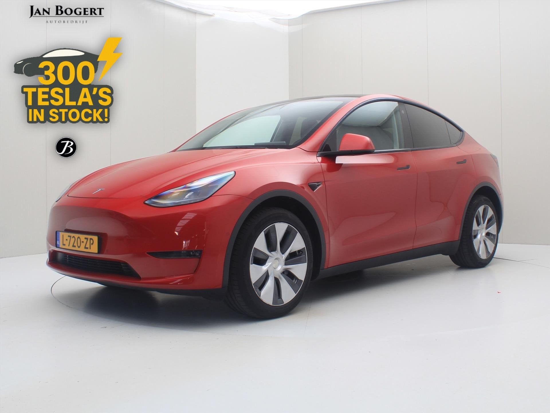 Tesla Model Y Long Range 351pk AWD 90,2 SoH [ TREKHAAK+AUTOP, Automaat, Dealer onderhouden, Gebruikt, Zwart