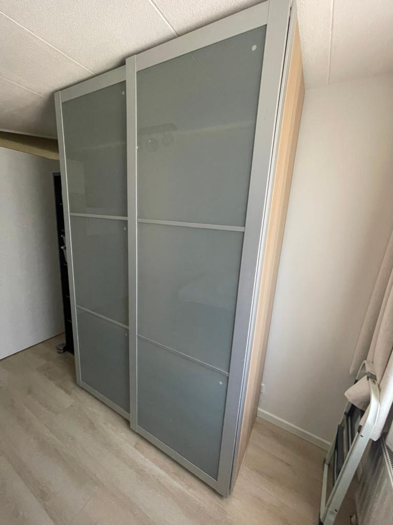 Ikea Pax kledingkast met schuifdeuren, Huis en Inrichting, Kasten | Kledingkasten, Gebruikt, 100 tot 150 cm, 200 cm of meer, 50 tot 75 cm