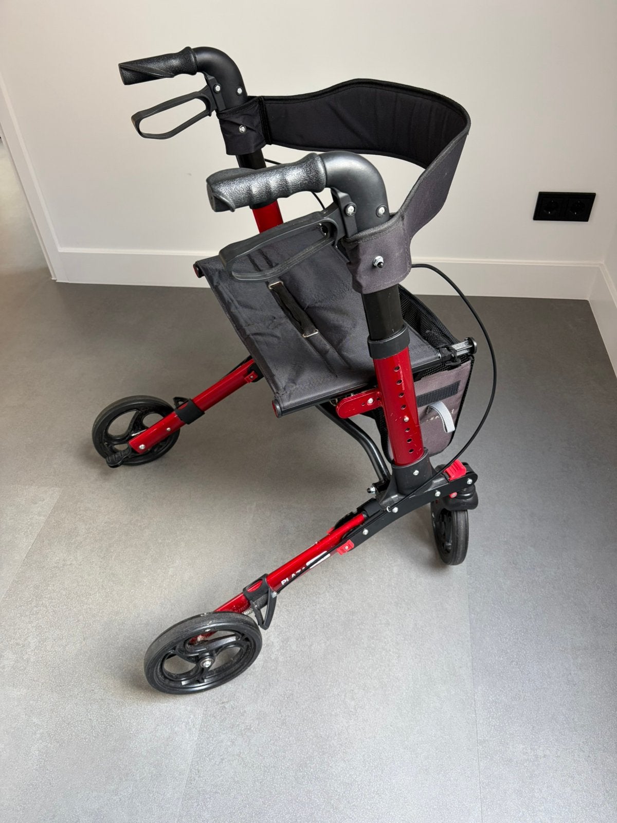 Rollator, Diversen, Ophalen, Opvouwbaar, Zo goed als nieuw