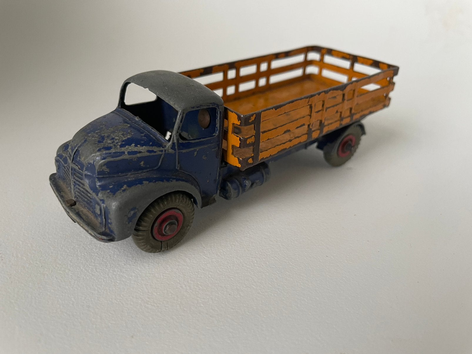 model Dinky Toys 417 Meccano Leyland Comet Lorry, blauw geel, Ophalen of Verzenden, Gebruikt, Bus of Vrachtwagen, Dinky Toys