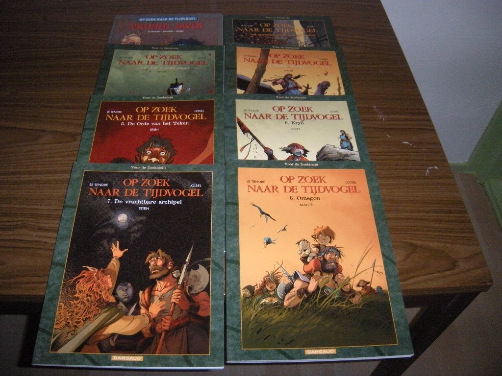 Op Zoek naar de Tijdvogel 8 delen SC, Meerdere stripboeken, Ophalen of Verzenden, Zo goed als nieuw
