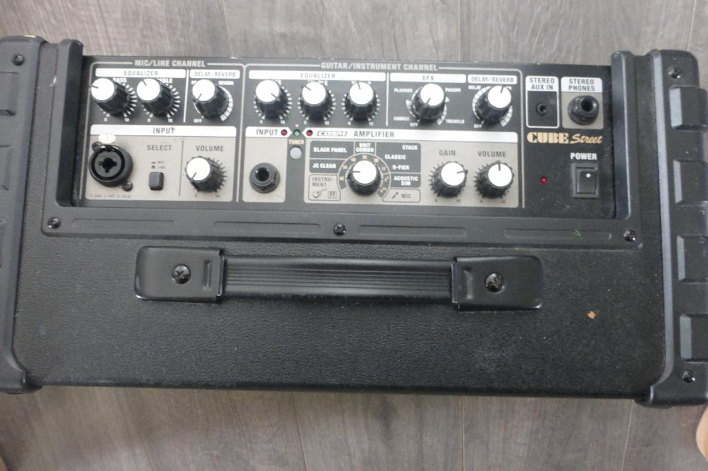 TE KOOP NETTE  ROLAND STREETCUBE, Ophalen, Gebruikt, Gitaar, Minder dan 50 watt