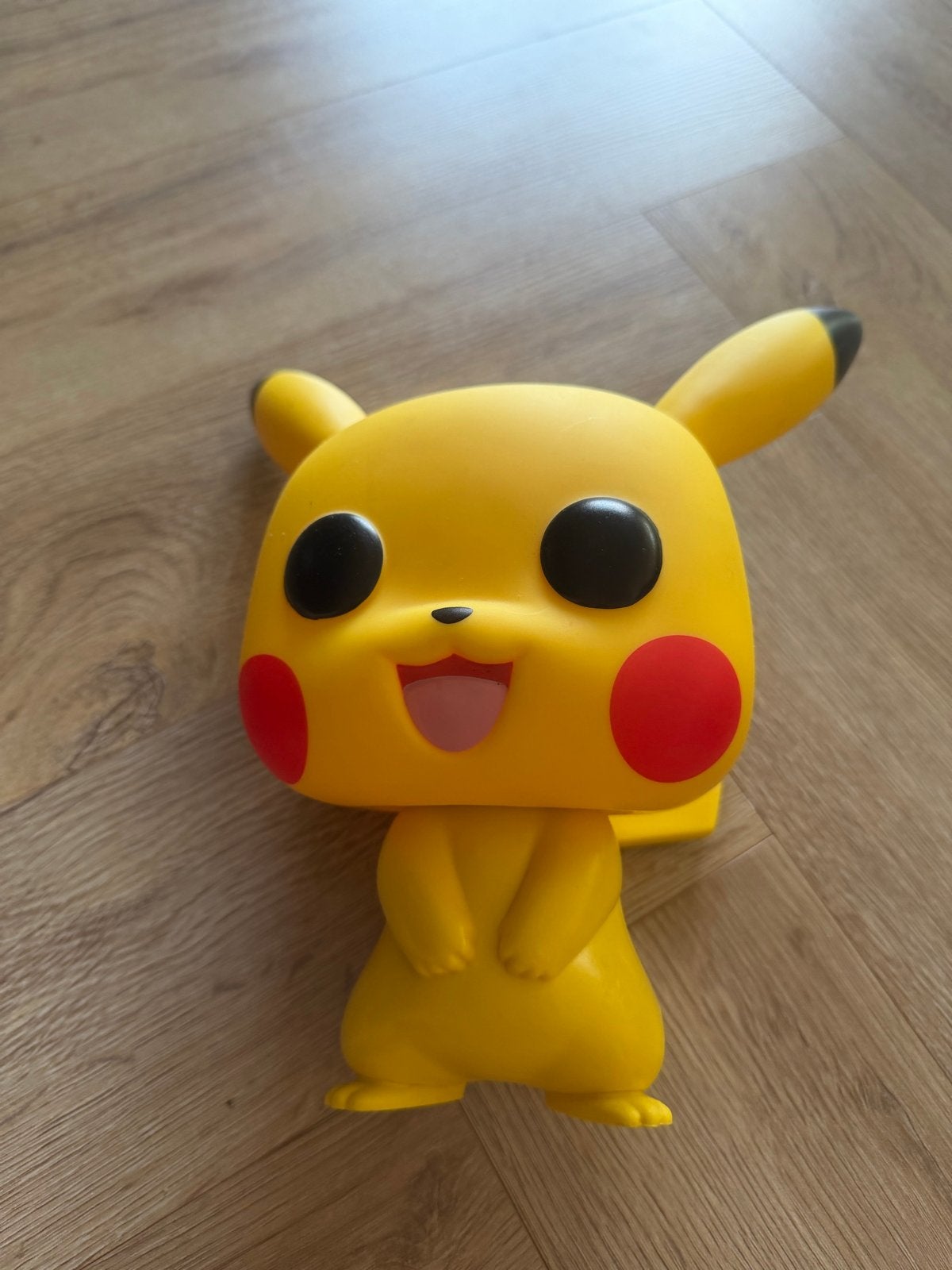 Grote Funko Pop Pikachu - Pokémon Figuur, Ophalen of Verzenden, Gebruikt