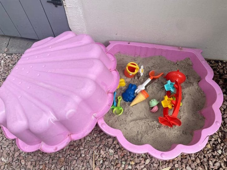 Zandbak schelp roze, Ophalen, Gebruikt