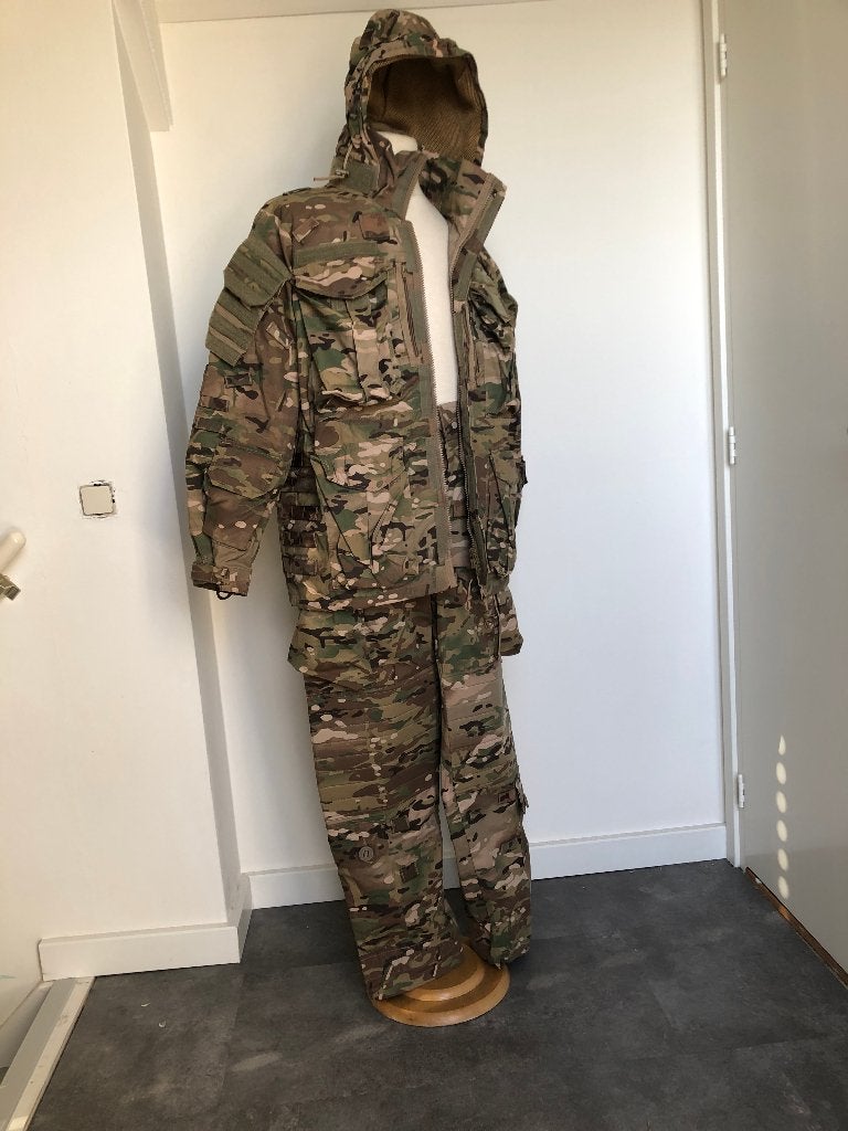 Multicam Sniper uniform jas en broek Defcon 5 maat Large, Verzamelen, Militaria | Algemeen, Verzenden, Landmacht, Engeland, Kleding of Schoenen