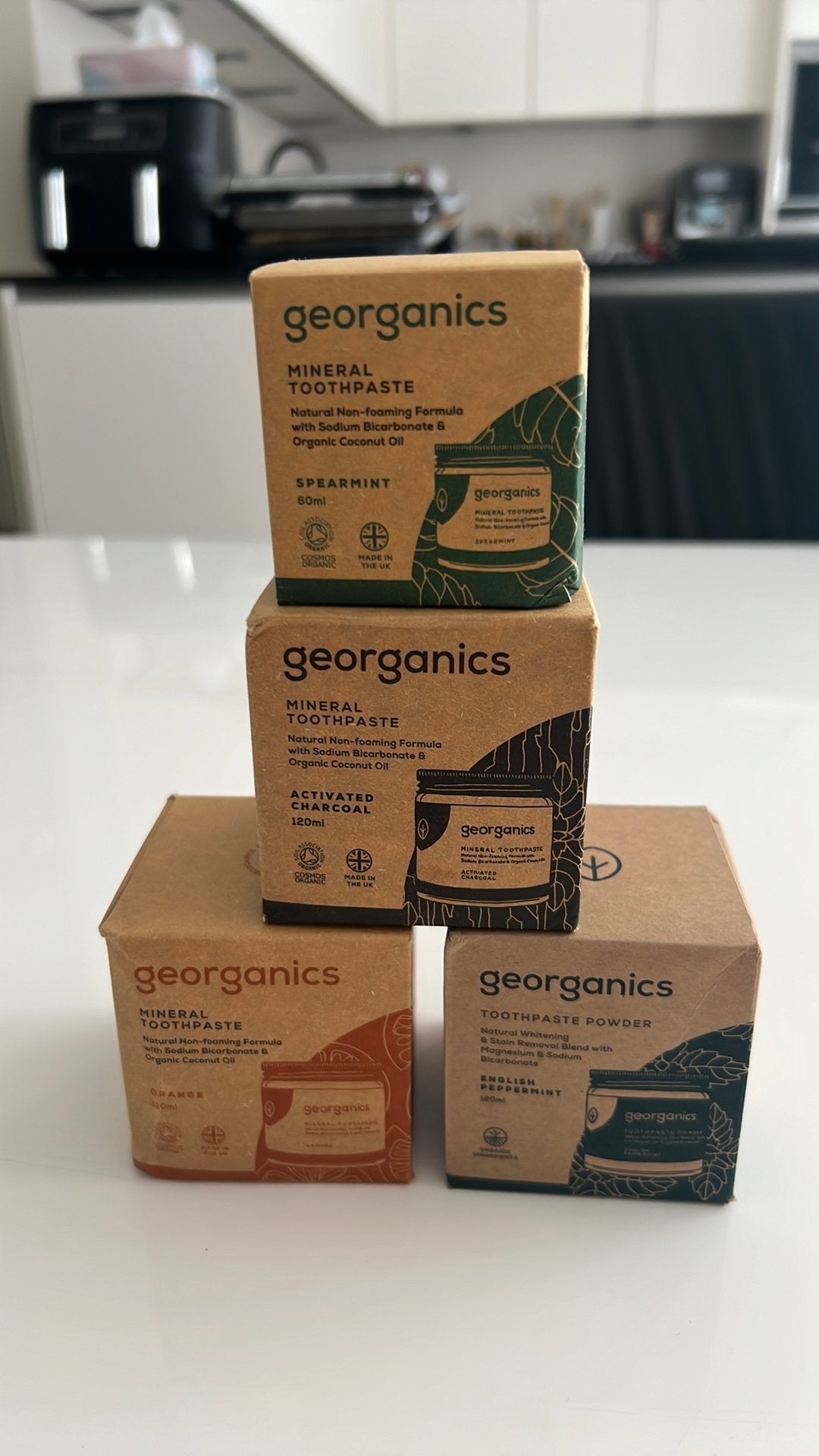 Georganics Minerale Tandpasta - Diverse Smaken, Ophalen of Verzenden, Nieuw, Tandpasta