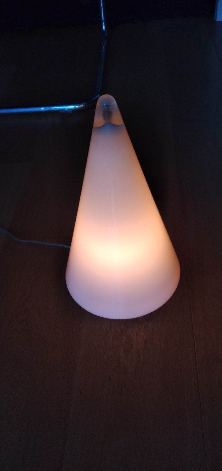 ILU tafellamp wit glas 37cm hoog, Huis en Inrichting, Lampen | Tafellampen, Wit, Ophalen, Zo goed als nieuw, Glas