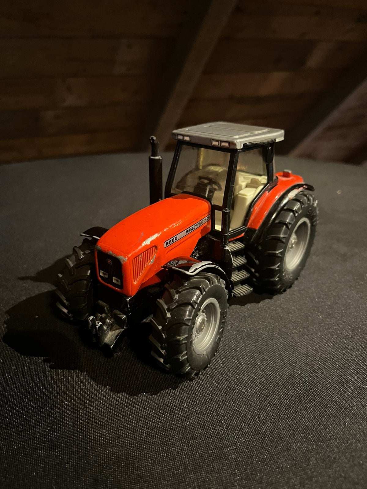 Siku massey-ferguson 8280 1:32, Ophalen of Verzenden, Zo goed als nieuw, Tractor of Landbouw, SIKU