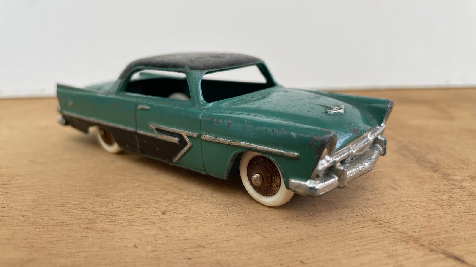 Dinky Toys Plymouth Belvedere - Vintage Speelgoedauto, Ophalen of Verzenden