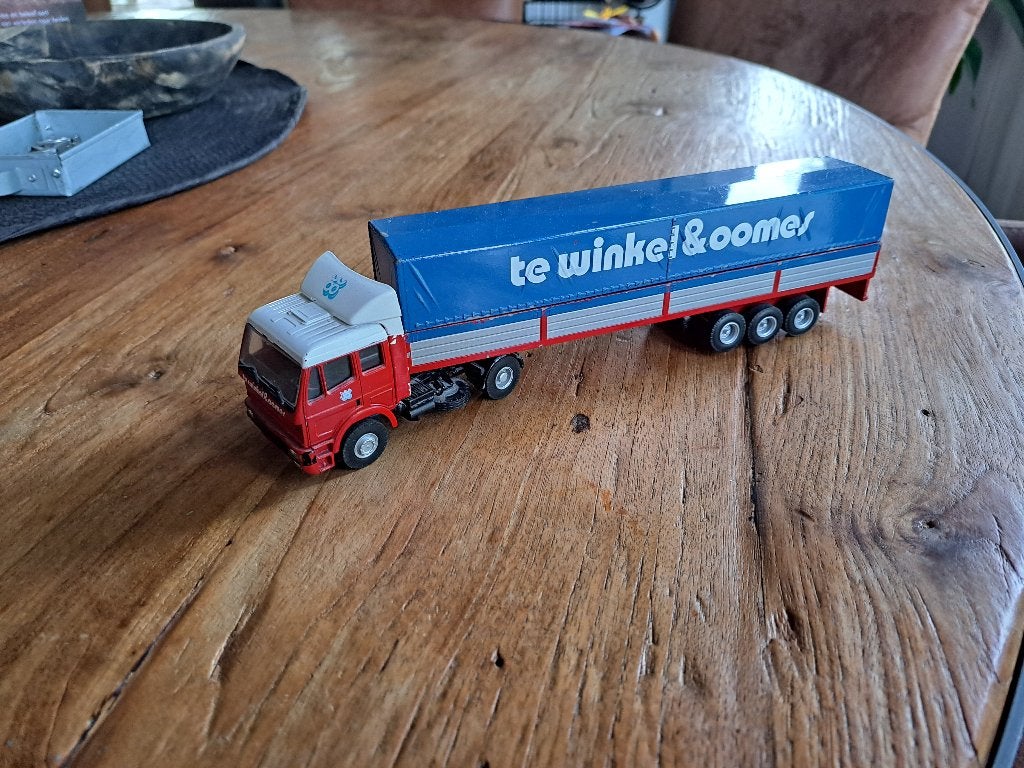Schaalmodel, Ophalen of Verzenden, Gebruikt, Bus of Vrachtwagen, Lion Toys