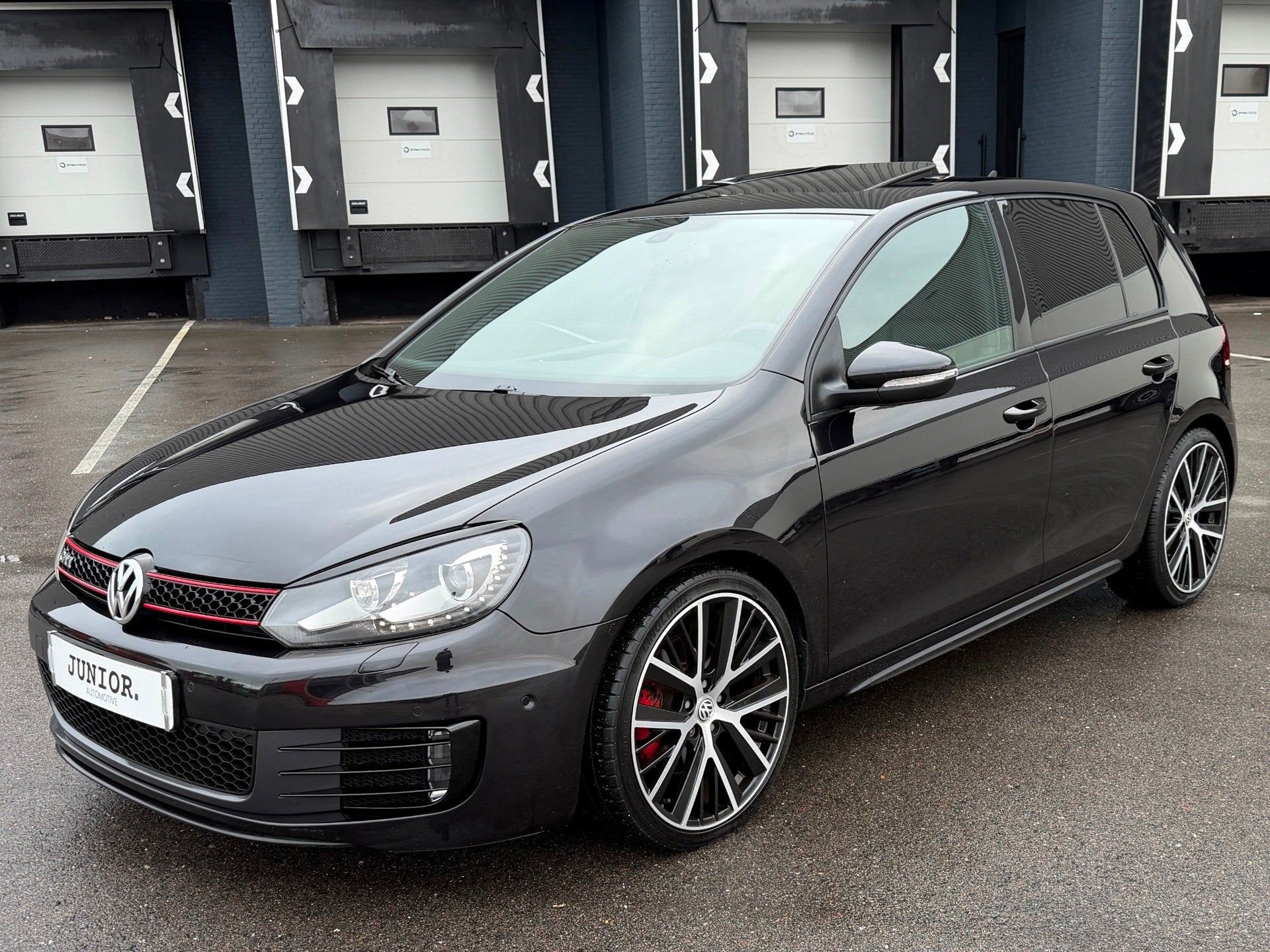 Volkswagen Golf 2.0 GTI Edition SCHUIFDAK/LEDER/CRUISE/CLIMA, Voorwielaandrijving, Euro 5, Zwart, 4 cilinders