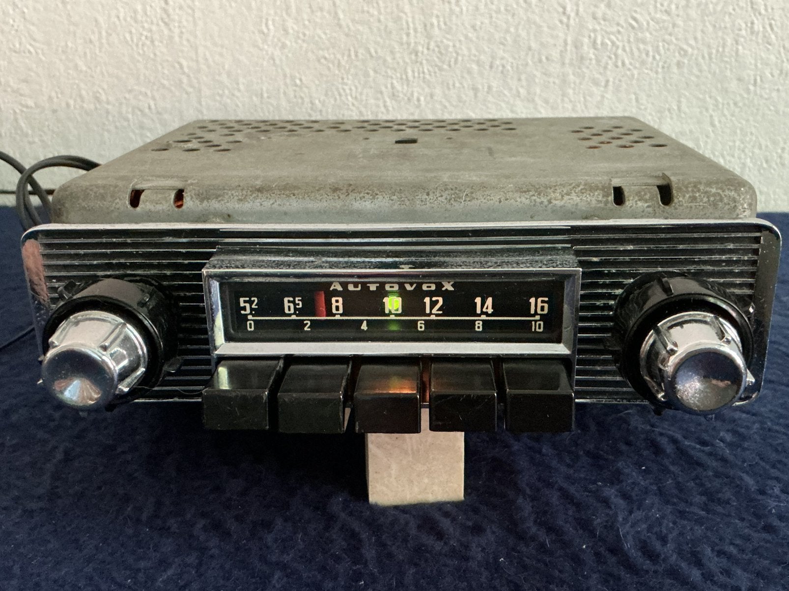 klassieke auto(buizen)radio-  Autovox/Voxson RA-107, Ophalen of Verzenden, Gebruikt