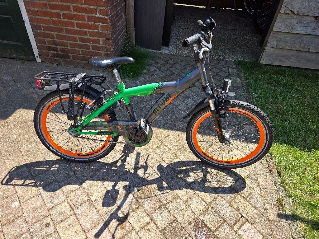 Alpina 20 inch jongensfiets groen/zwart, Fietsen en Brommers, Fietsen | Jongens, Ophalen, Terugtraprem, Gebruikt, ALPINA