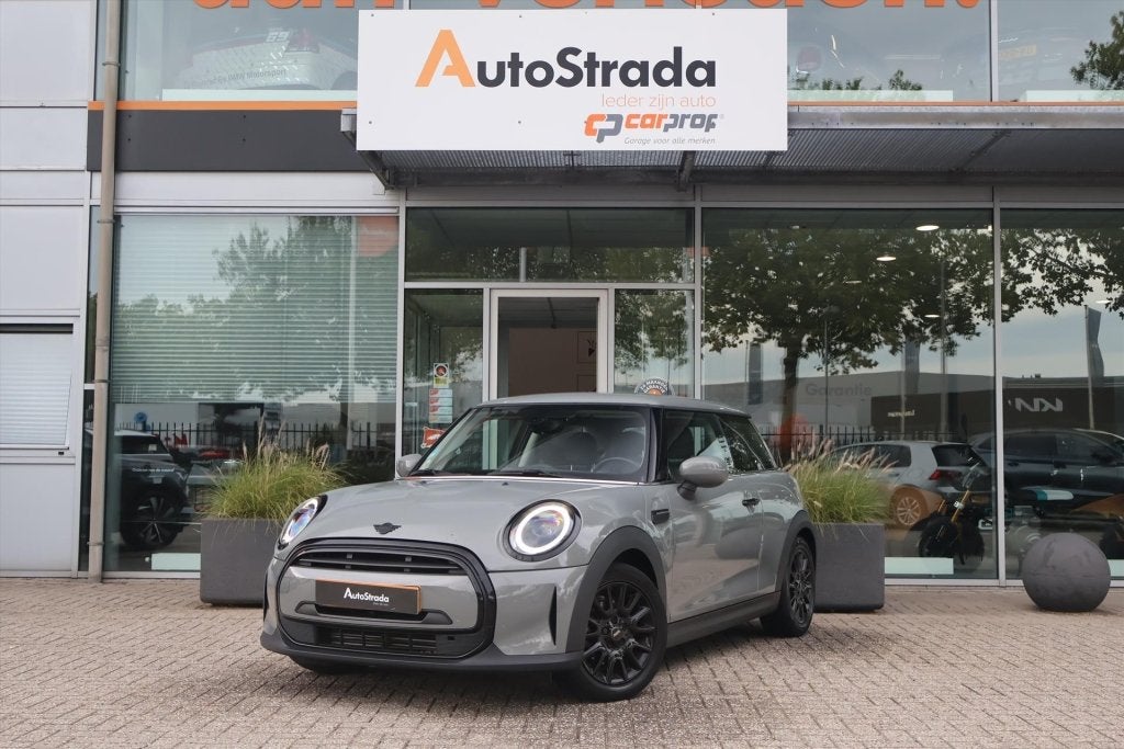 MINI Mini 3-Deurs (f56) 1.5 One Business Edition 102pk | LED, Auto's, Gebruikt, 4 stoelen, Leder en Stof, 49 €/maand