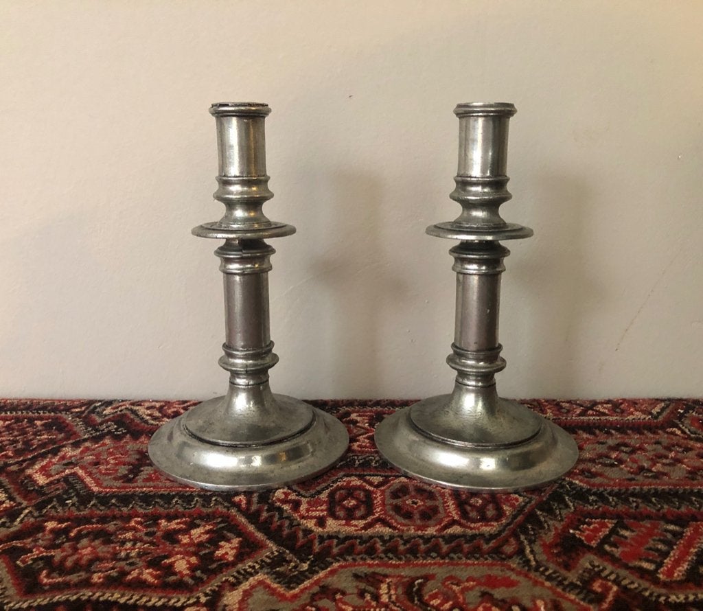 2 ( Set) antieke patinazilver  tinnen kandelaars, Antiek en Kunst, Ophalen of Verzenden, Koper of Brons