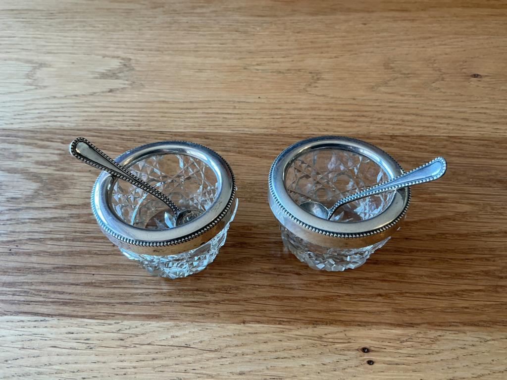 Mooi setje zoutvaatjes kristal met zilver plus lepeltjes, Ophalen of Verzenden, Zilver