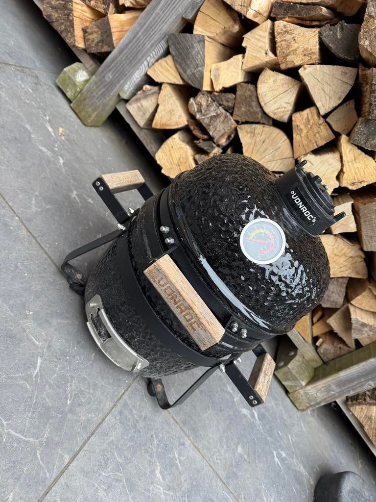 Vonroc Kamado BBQ Compact met hoes, Ophalen, Zo goed als nieuw, Met accessoires