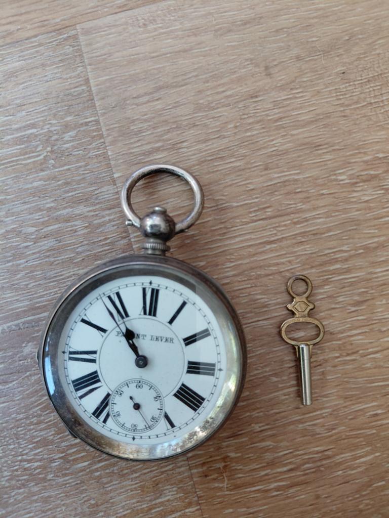 Antiek zilveren zakhorloge met sleutel, 'Patent Lever', Overige merken, Zakhorloge, Ophalen of Verzenden, Met ketting