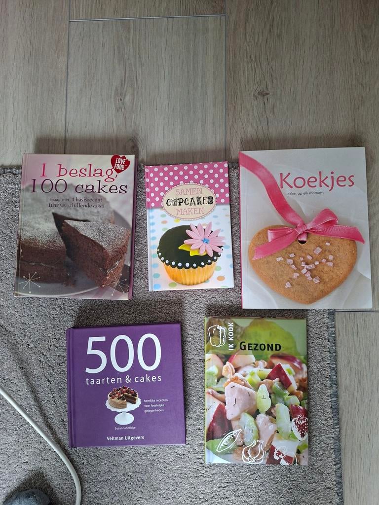 Bakboeken en kookboek - 5 stuks, Boeken, Ophalen, Gelezen, Taart, Gebak en Desserts