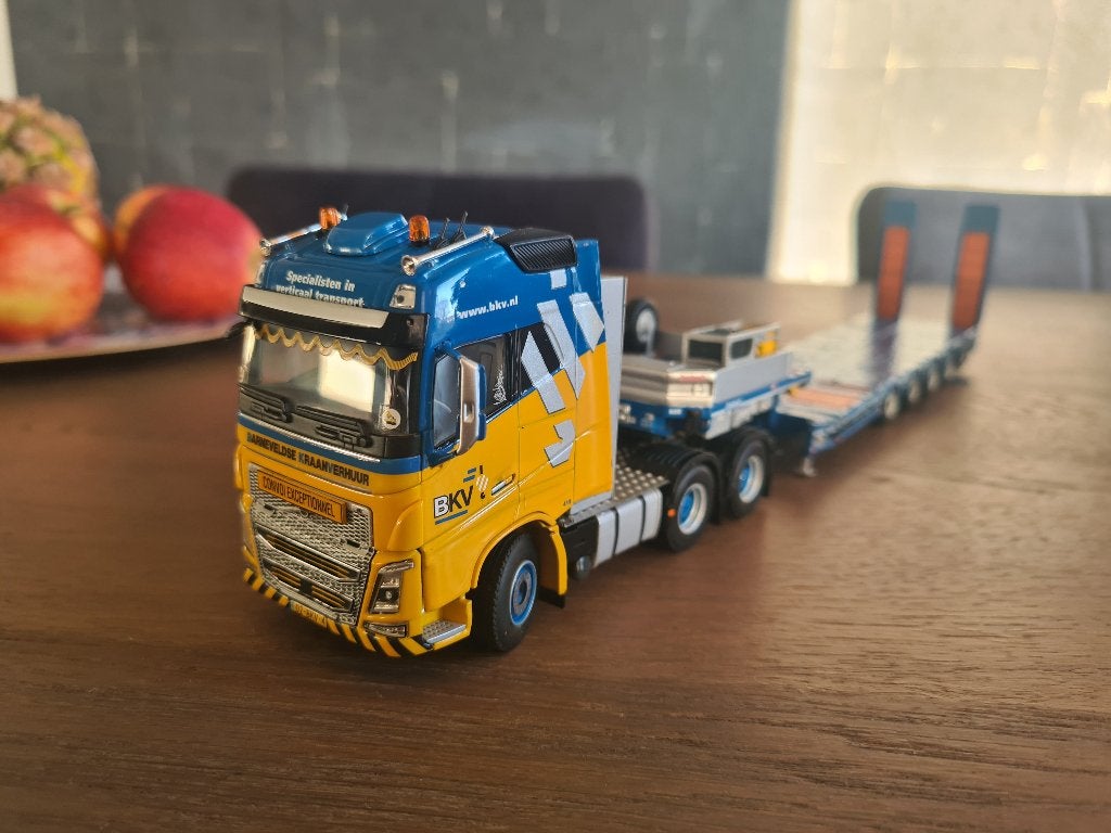 BKV Volvo FH4 Globetrotter 6x4 + manoovr - 5 axle, Hobby en Vrije tijd, Ophalen of Verzenden, Nieuw, Bus of Vrachtwagen, Wsi
