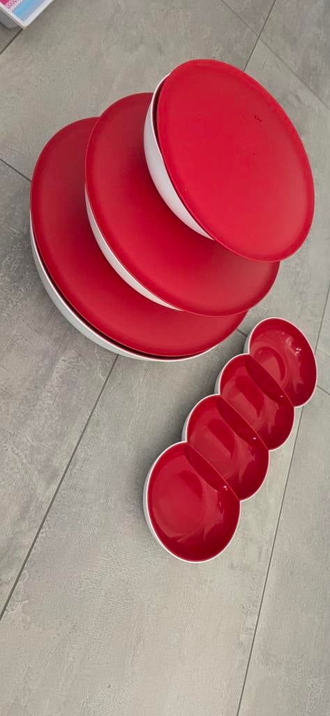 Tupperware schalen set rood/wit, Ophalen, Zo goed als nieuw, Rood, Schaal
