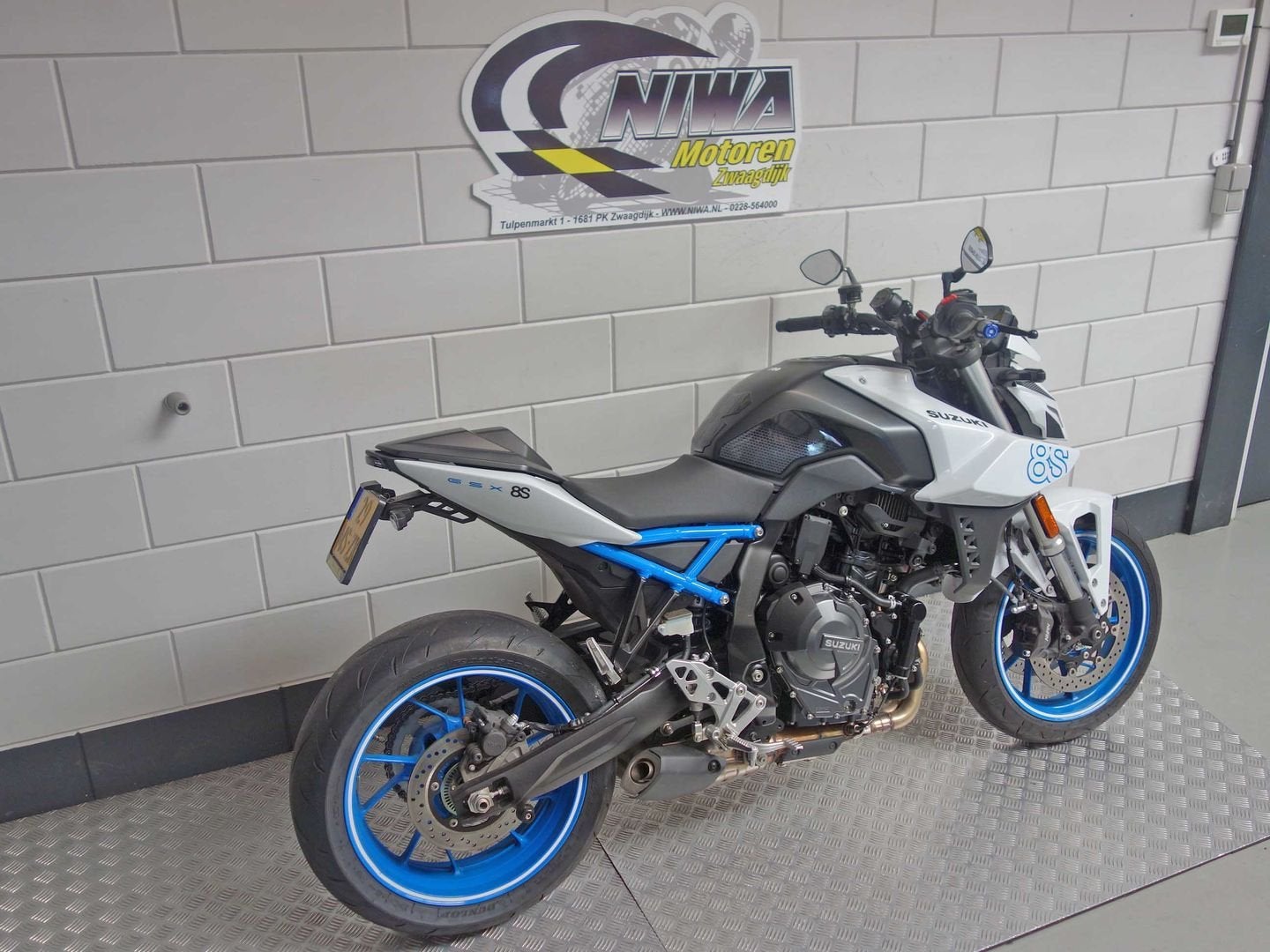 SUZUKI GSX-8S, Bedrijf, Onbekend, Meer dan 35 kW, Onbekend