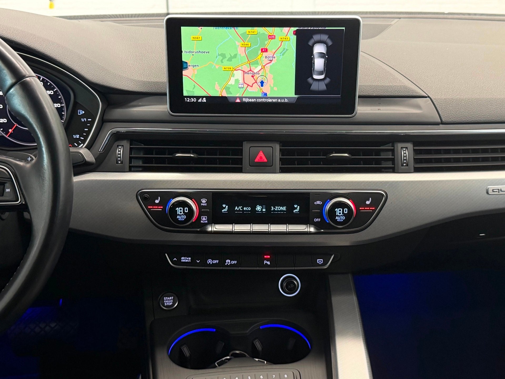 Foto 12 van Audi A4 Limousine 2.0 TDI quattro Sport S-Line 190 Pk Automa