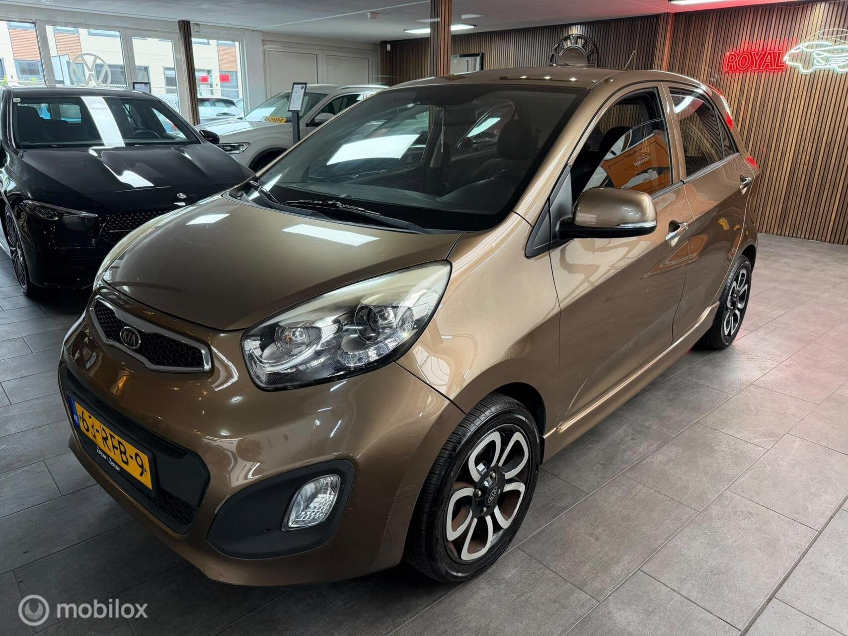 Kia Picanto 1.0 CVVT ISG Comfort Pack| Led pakket | Keyless, Voorwielaandrijving, Euro 5, Gebruikt, Bruin