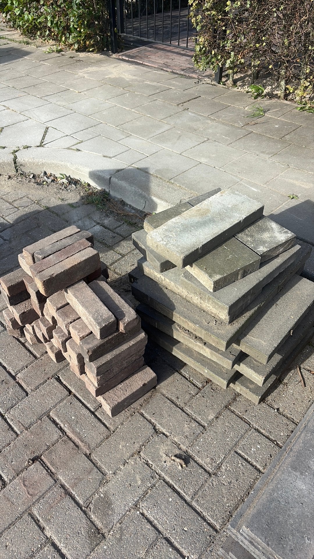 Gratis af te halen. Wildverband, Ophalen, Gebruikt, 5 tot 10 m², Beton