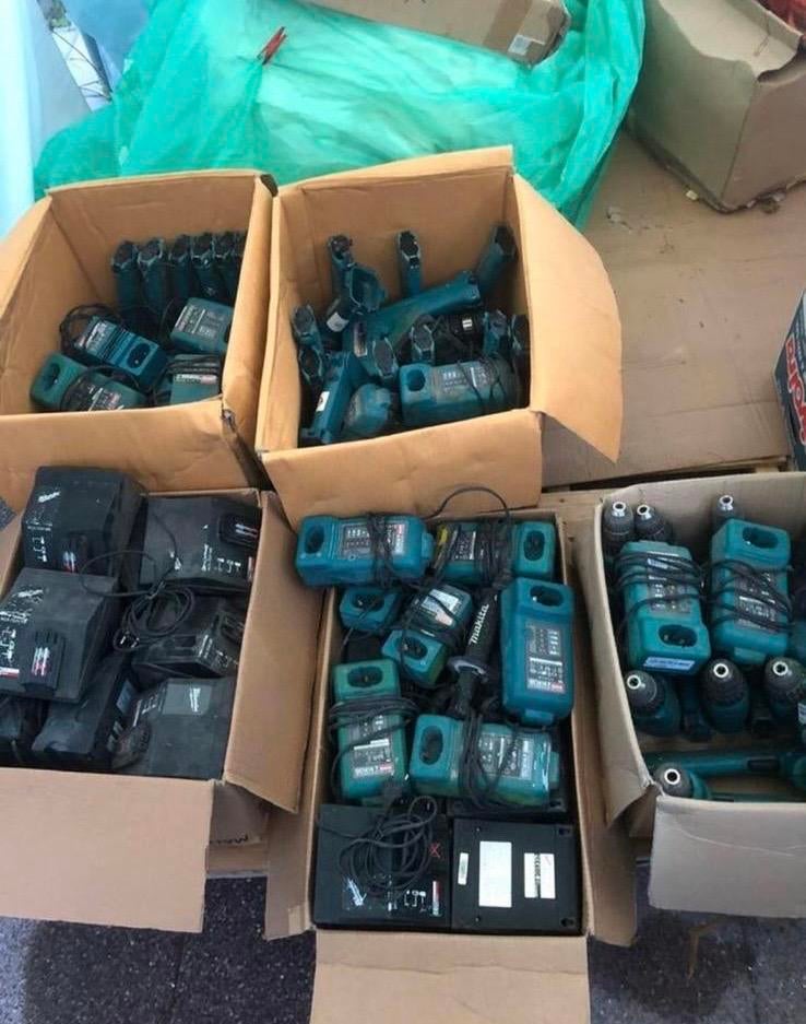 Partij Milwaukee & Makita boormachines en acculaders, Ophalen, Gebruikt