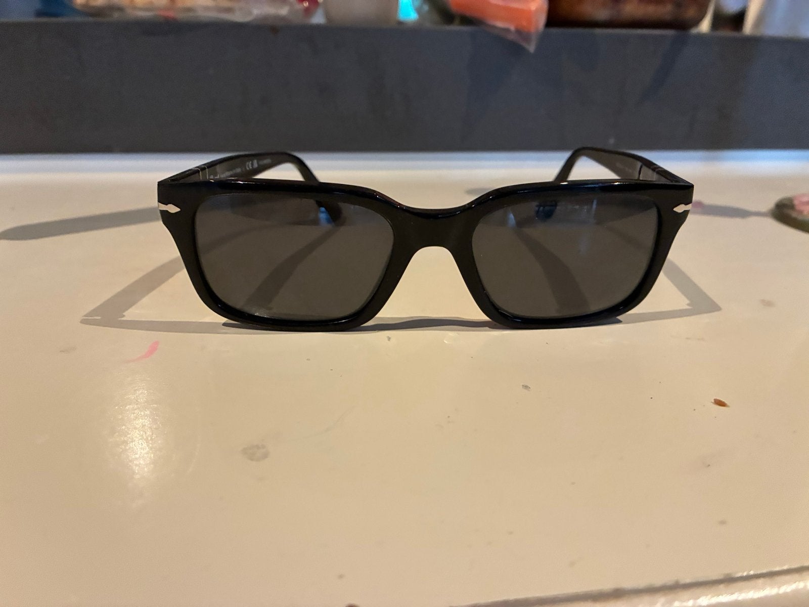 Stijlvolle Persol Zonnebril - Zwart, Handgemaakt in Italië, Overige merken, Zonnebril, Zwart, Ophalen of Verzenden