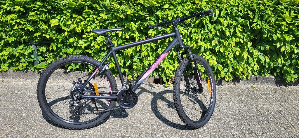 Bijna nieuwe mountainbike (<100km), 27 inch, Shimano Tourney, Fully, 49 tot 53 cm, Zo goed als nieuw, Dames