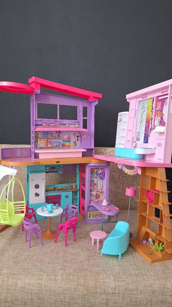 Barbie vakantiehuis, Kinderen en Baby's, Speelgoed | Poppenhuizen, Ophalen, Zo goed als nieuw, Poppenhuis