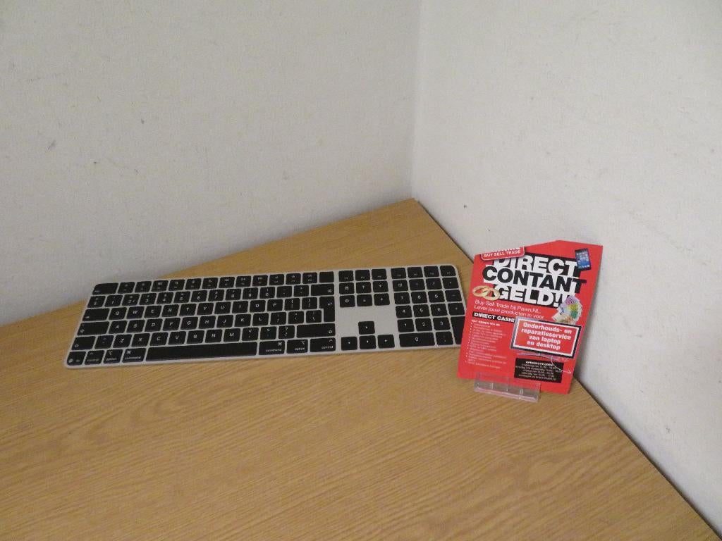 Apple Magic Keyboard Touch & numeriek A3119 | Pawn Eindhoven, Ophalen, Gebruikt, Draadloos, Qwerty