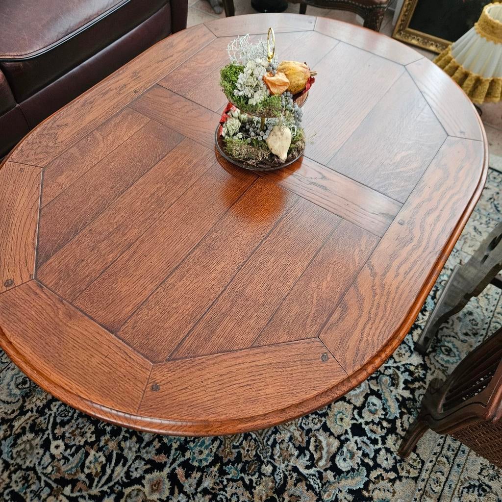 Degelijke houten salontafel, Ophalen, Gebruikt, Ovaal, 100 tot 150 cm