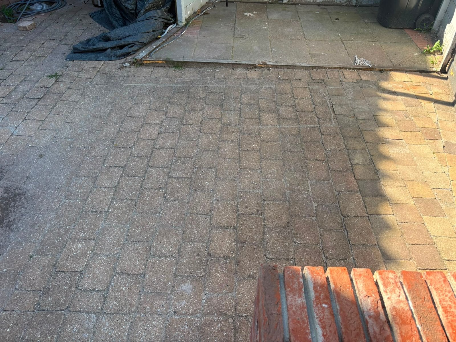 GRATIS betonnen klinkers voor terras of oprit, Ophalen, Gebruikt, Klinkers, 10 m² of meer