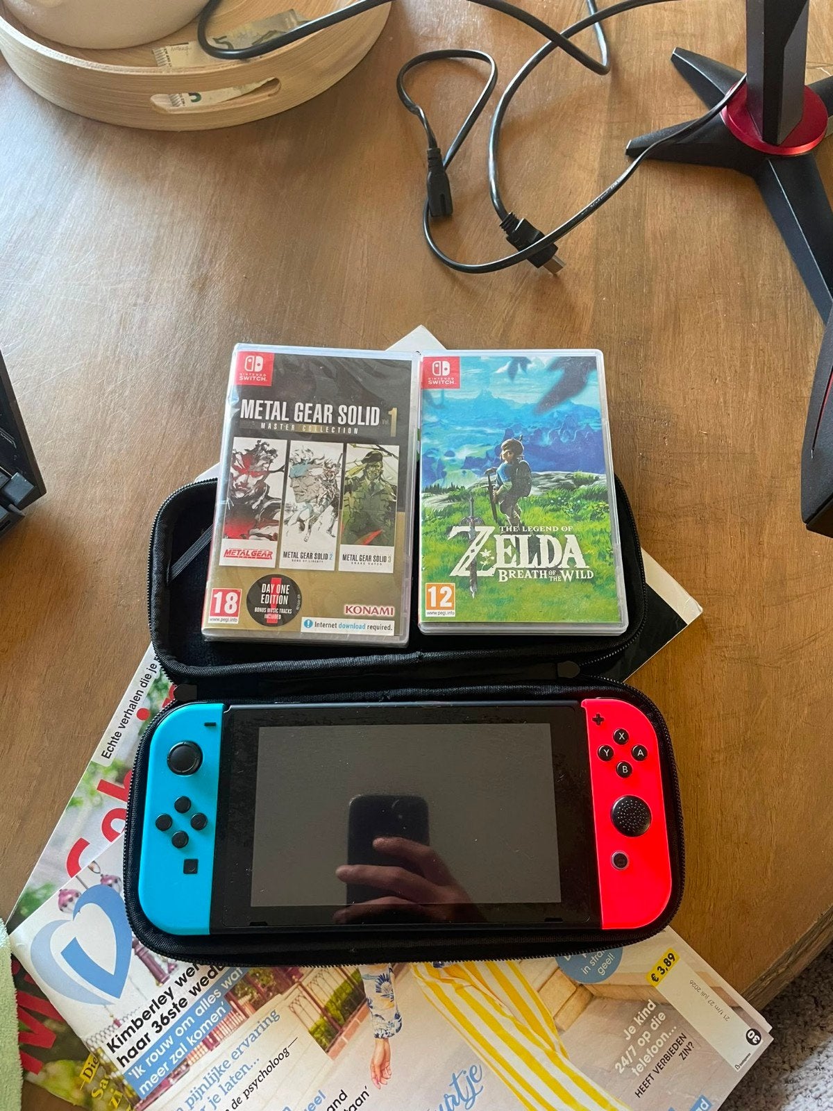 Nintendo Switch met 2 spellen (Zelda en Metal Gear Solid), Spelcomputers en Games, Spelcomputers | Nintendo Switch, Met games
