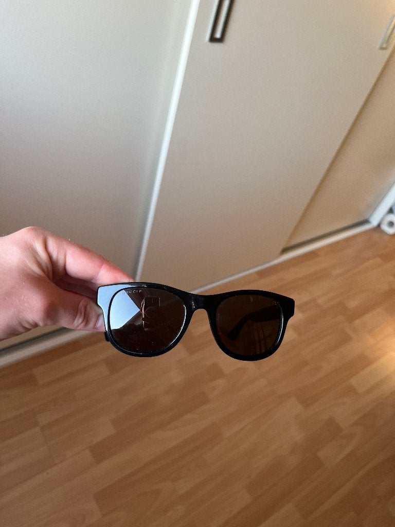 Gucci zonnebril, Sieraden, Tassen en Uiterlijk, Zonnebrillen en Brillen | Heren, Overige merken, Zonnebril, Zwart, Ophalen of Verzenden