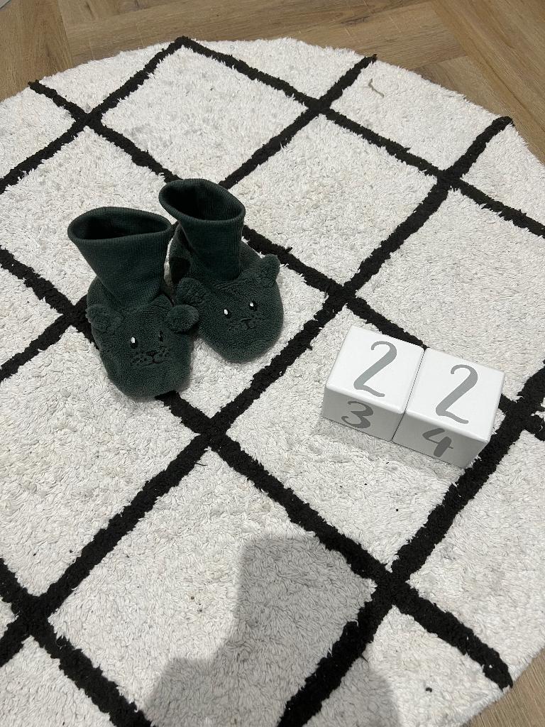 Heel goed groen fleece beer baby sloffen pantoffel 22 Zeeman, Zeeman, Schoentjes, Jongetje of Meisje, Ophalen of Verzenden