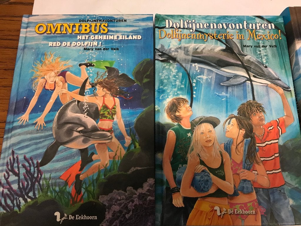 T.K. nog 4 boeken van Dolfijn avonturen zie actuele lijst, Ophalen of Verzenden, Gelezen, Mary van der Valk, Fictie