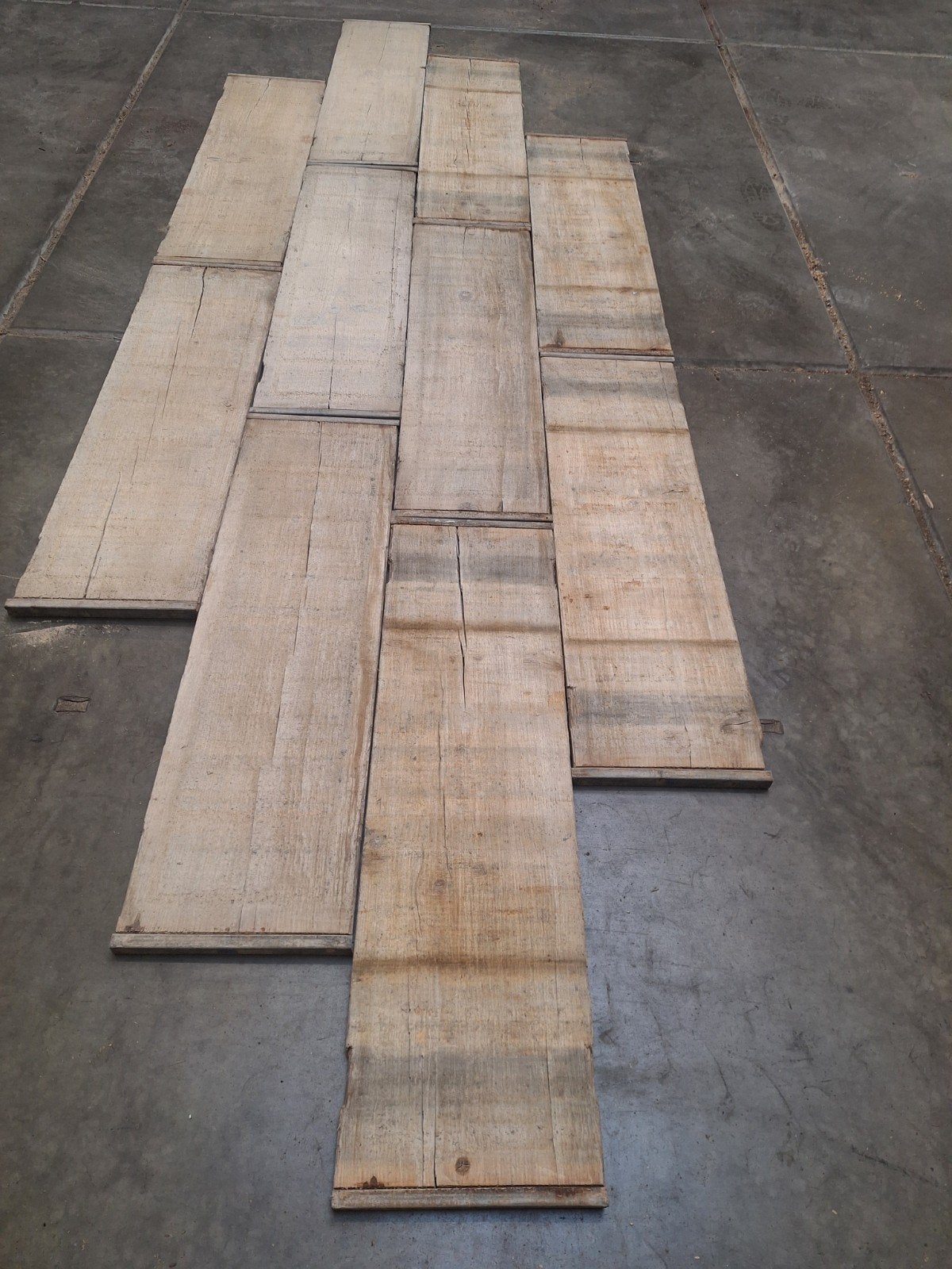 zeer gave oude steenschotten  2,5x31x110 sloophout  vloer, Kanzo handelsonderneming, Ophalen of Verzenden, Velsenstraat  2, Info@kanzohandelsonderneming.nl