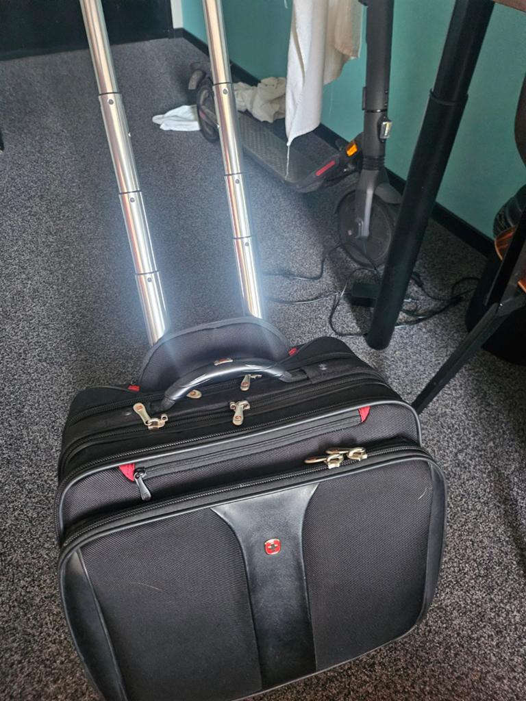 Wenger laptoptas/trolley - Zwart, 17 inch, Overige materialen, Wieltjes, 50 tot 60 cm, Ophalen of Verzenden