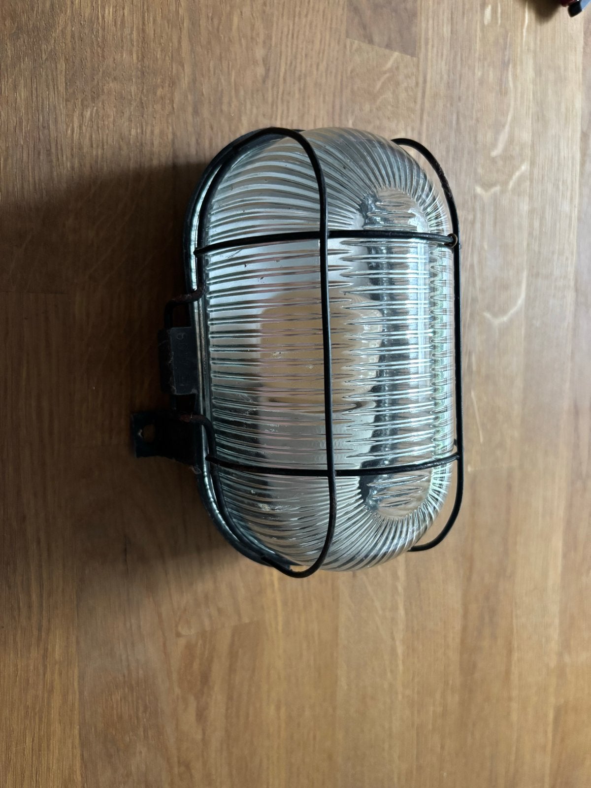 Robuuste Industriële Wandlamp Ovaal - Binnen/Buiten, Gebruikt, Zwart, Geschikt voor buiten, Overige merken