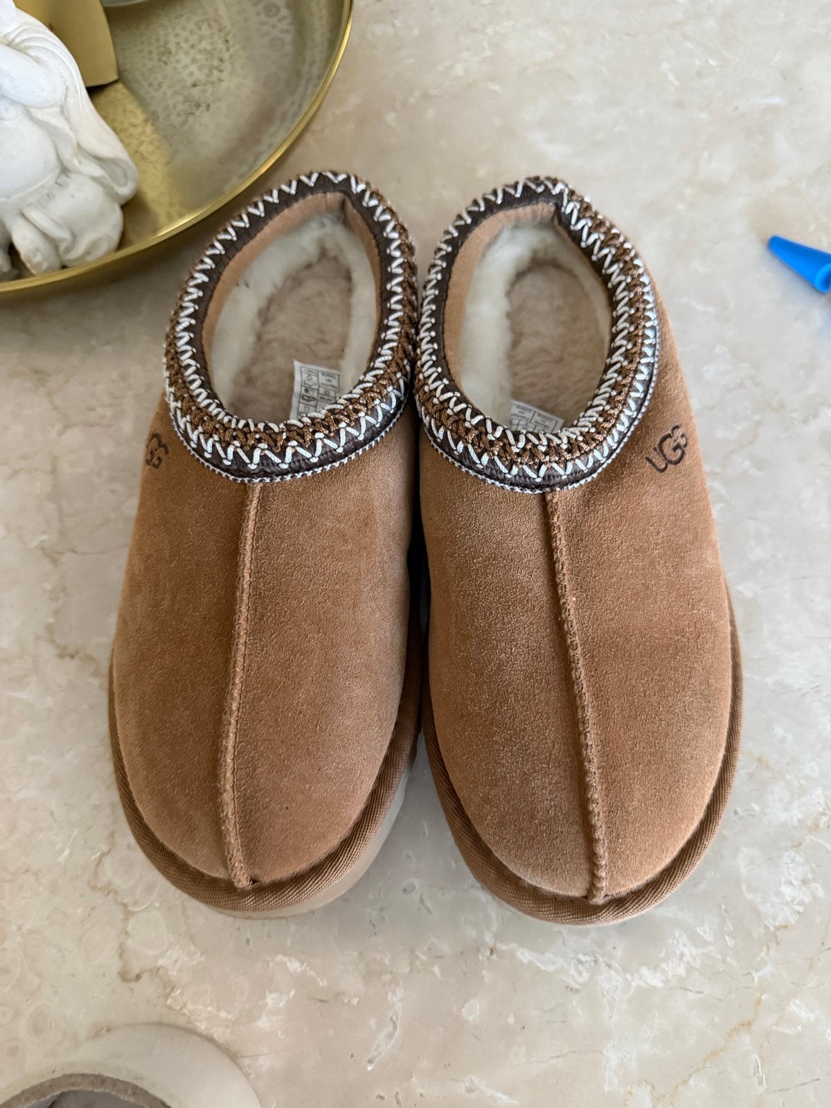UGG tasman Bruin Maat 36 - NIEUW chestnut, Bruin, Nieuw, Ophalen of Verzenden, Pantoffels of Sloffen